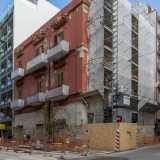 Restiamo nel quartiere Libert� e ci spostiamo in via Manzoni ad angolo con via Principe Amedeo, l� dove � in fase di restauro il palazzo che accoglieva lo storico negozio di abbigliamento Marianna Confezioni
